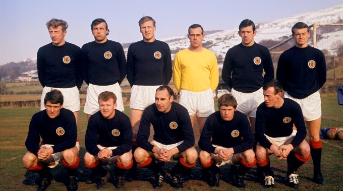 Soccer - Home Championship & European Championship Qualifier - Scotland v England - Hampden Park