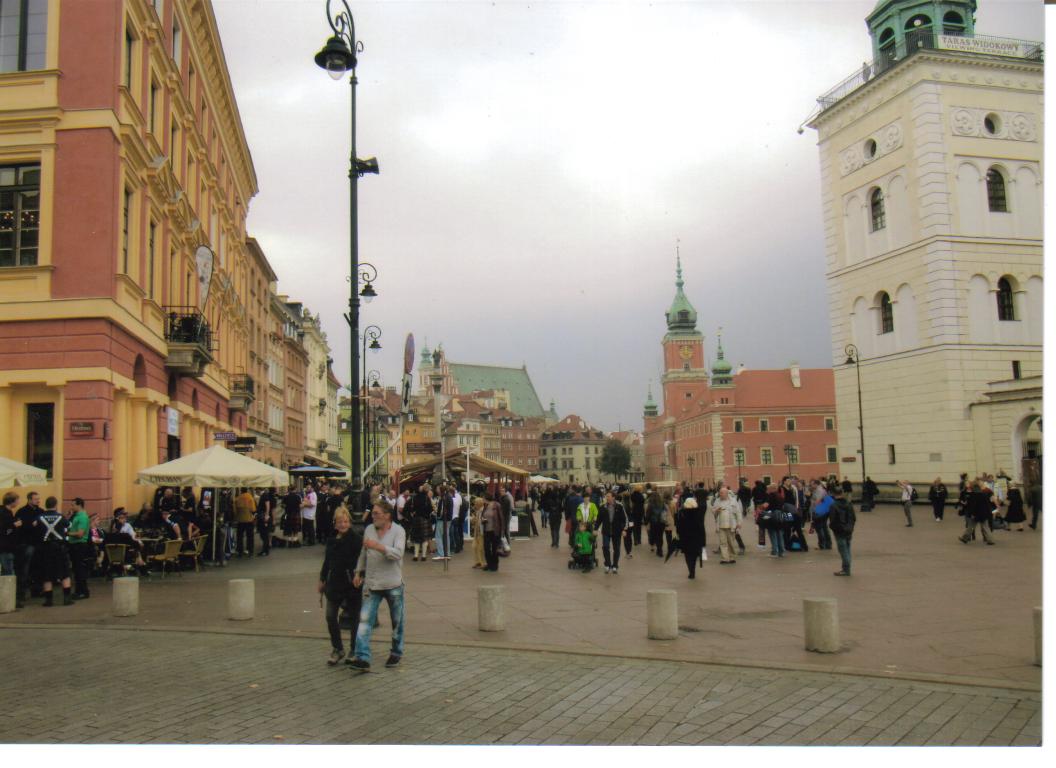 CROWD 2014 WARSAW NEARLY NEW OLD TOWN